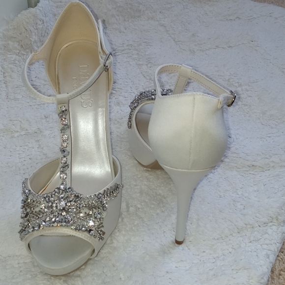 Crystal T strap Satin sandal heels - Picture 2 of 6